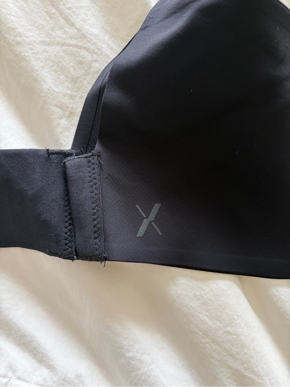 knix Catalyst Sports Bra
